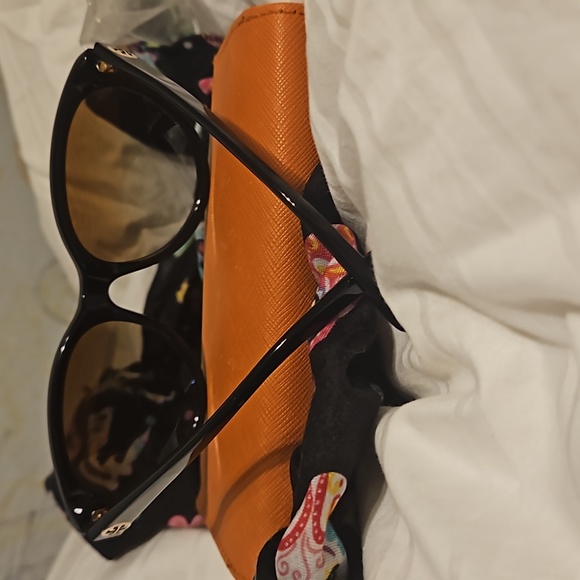 Tory Burch Sunglasses - Picture 9 of 12